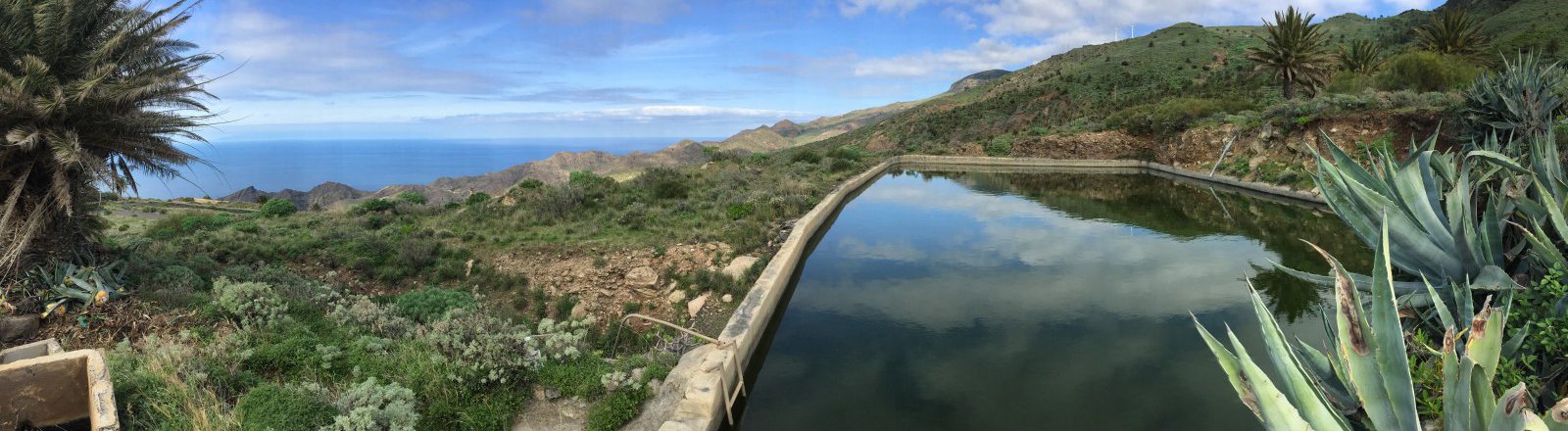 Eines der zahlreichen Wasserbecken bei Alojera